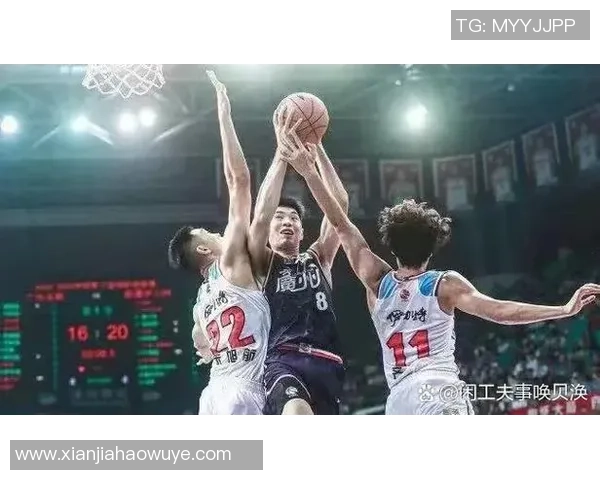 成都篮球队灵活性分析与战术创新探讨助力球队发展新篇章 成都篮球队灵活性分析与战术创新探讨助力球队发展新篇章